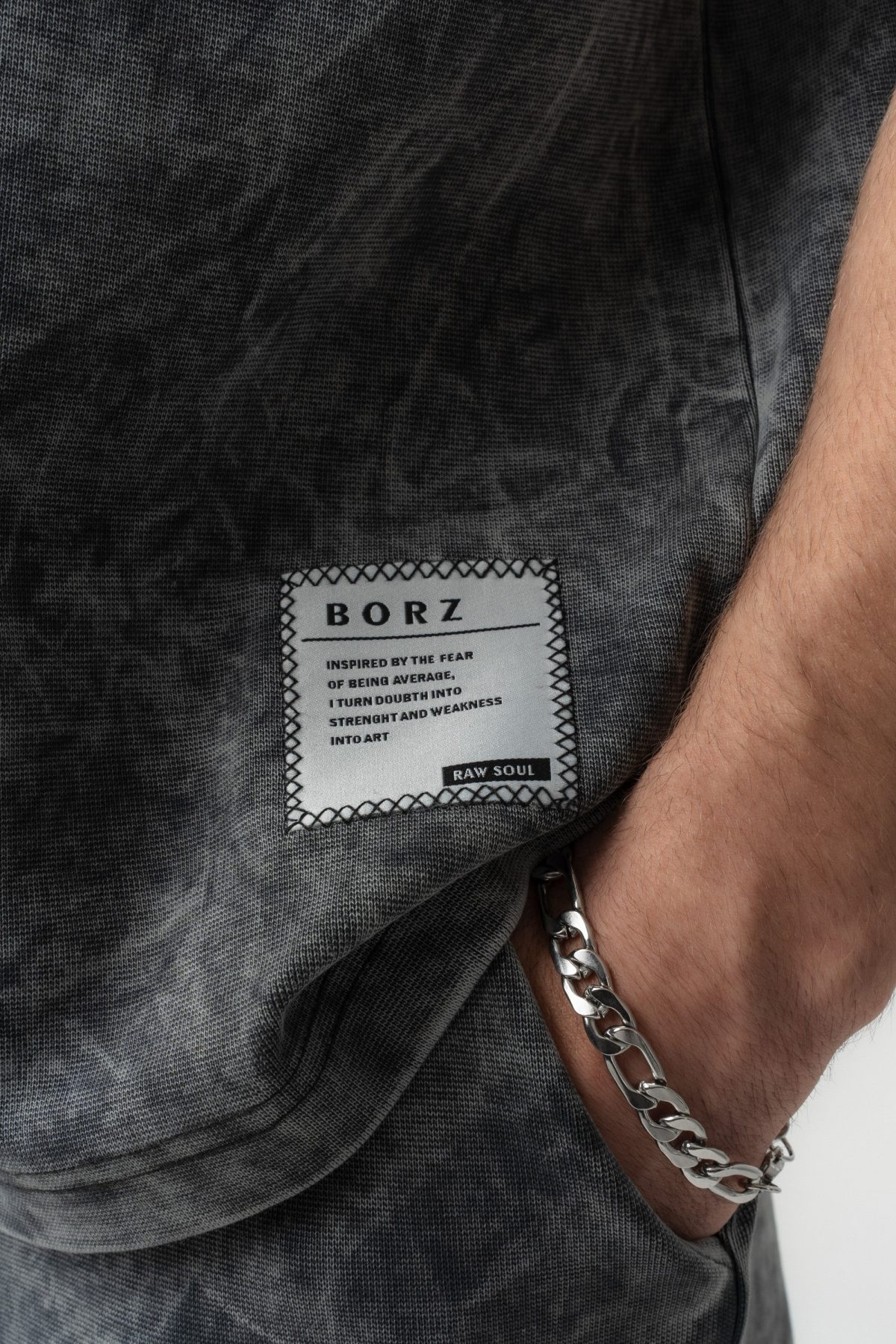 BORZ Soluk Efektli Oversize Kalıp T-shirt ve Şort Takımı — Siyah (5)