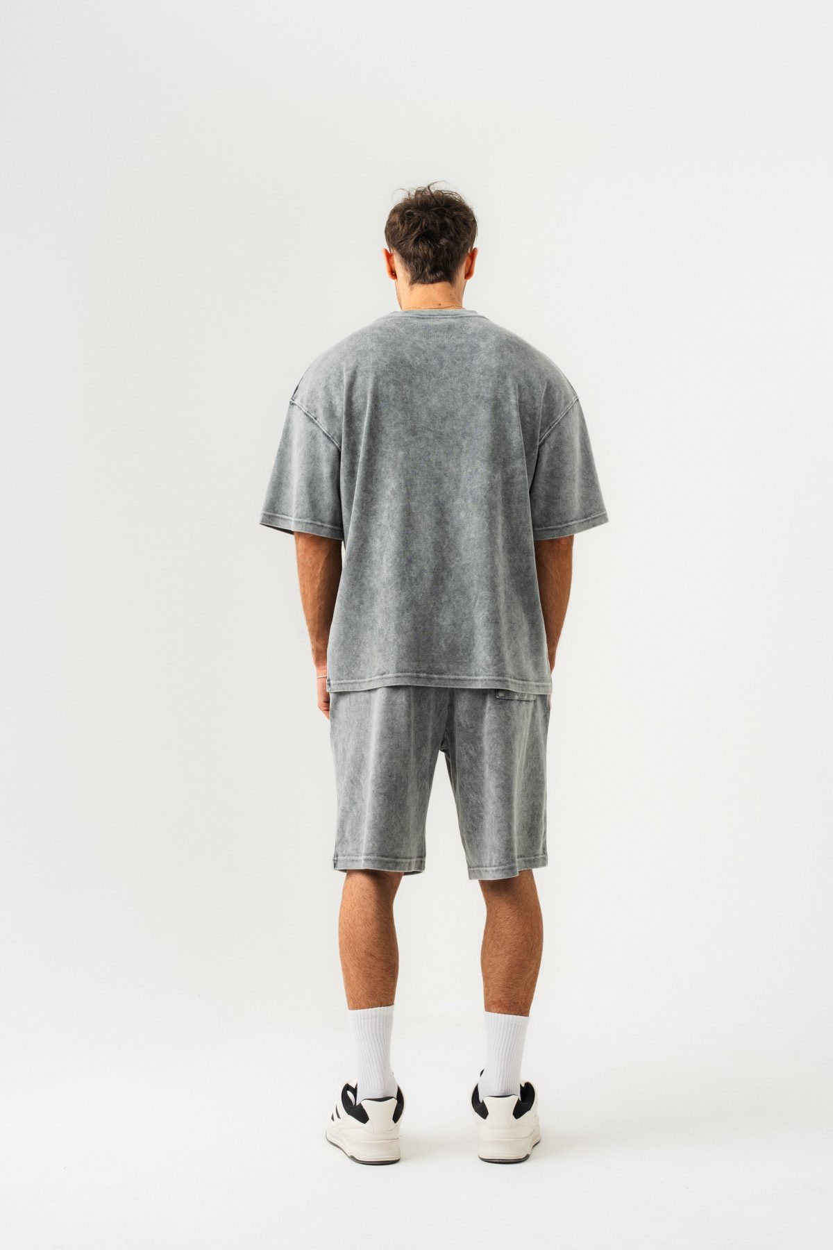 BORZ Soluk Efektli Oversize Kalıp T-shirt ve Şort Takımı — Gri (2)