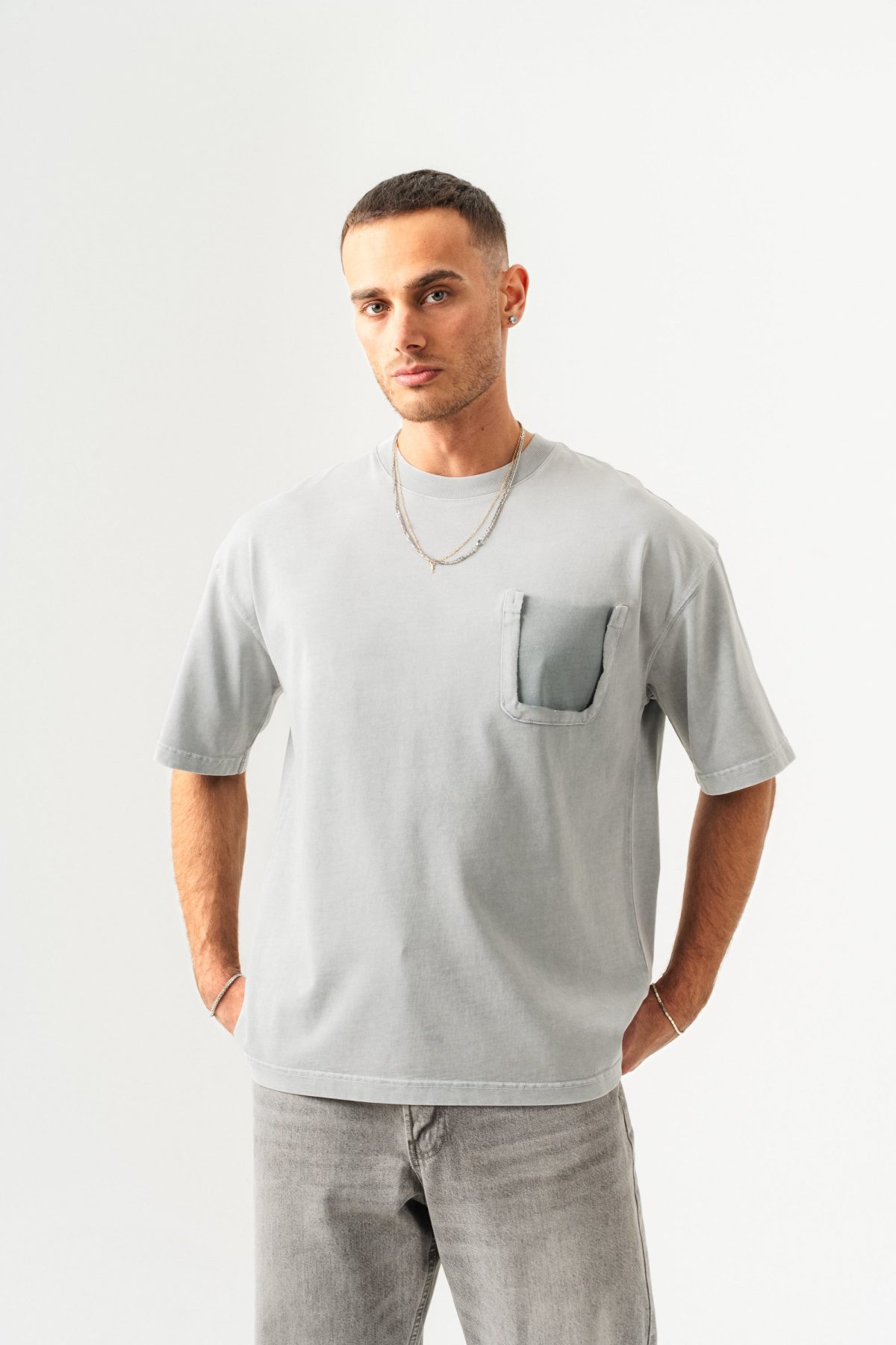 BORZ UNISEX CEPLİ-YIKAMALI OVERSİZE TİŞÖRT —  (2)