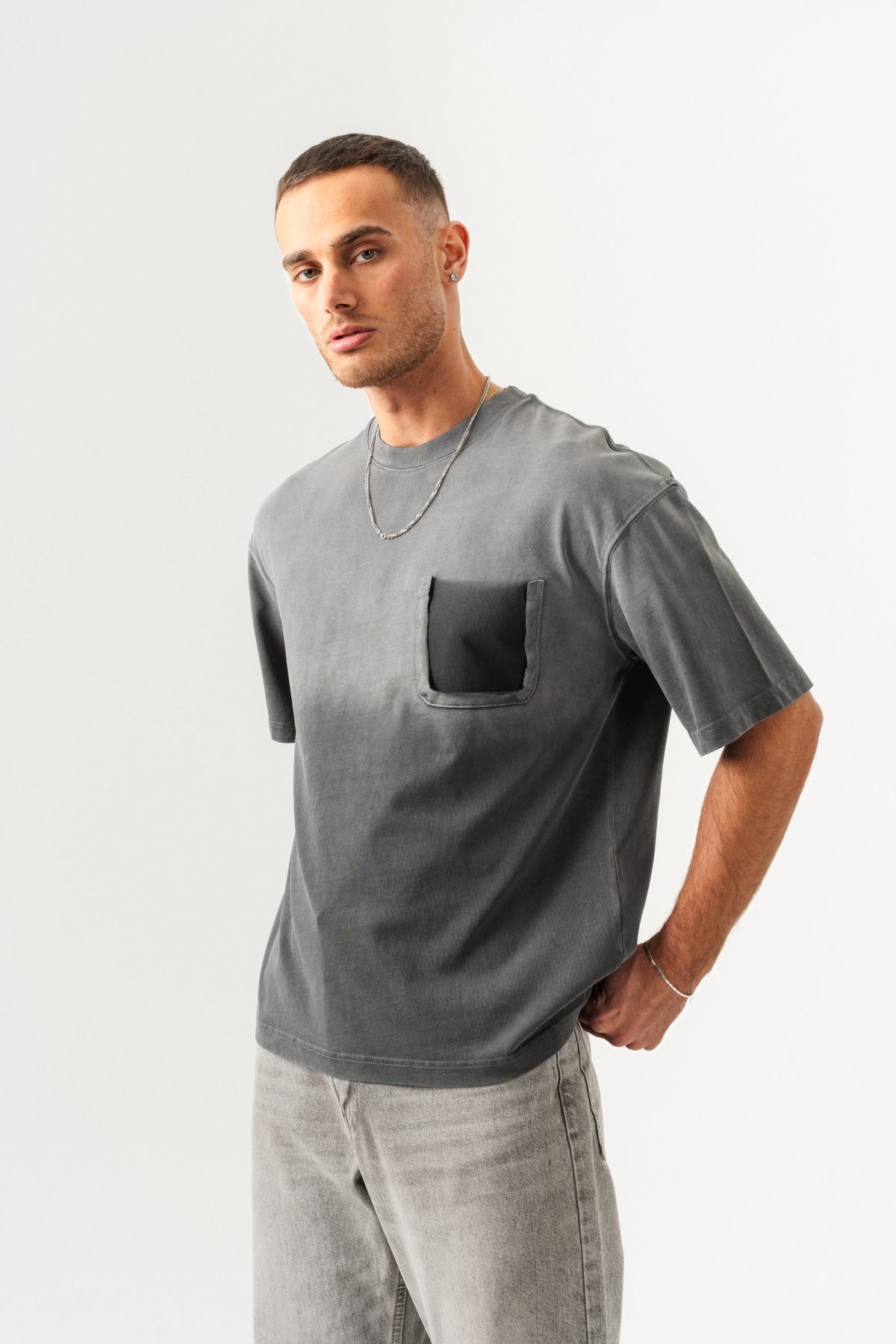 BORZ UNISEX CEPLİ-YIKAMALI OVERSİZE TİŞÖRT — Gri (2)