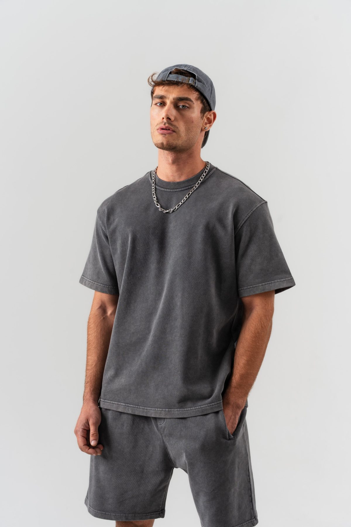 BORZ Yıkamalı Oversize T-shirt ve Şort Takımı - Siyah — Siyah (1)