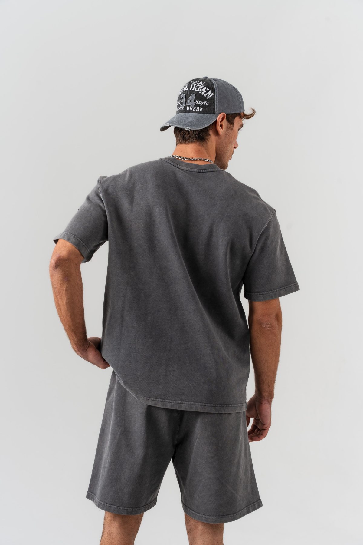 BORZ Yıkamalı Oversize T-shirt ve Şort Takımı - Siyah — Siyah (4)