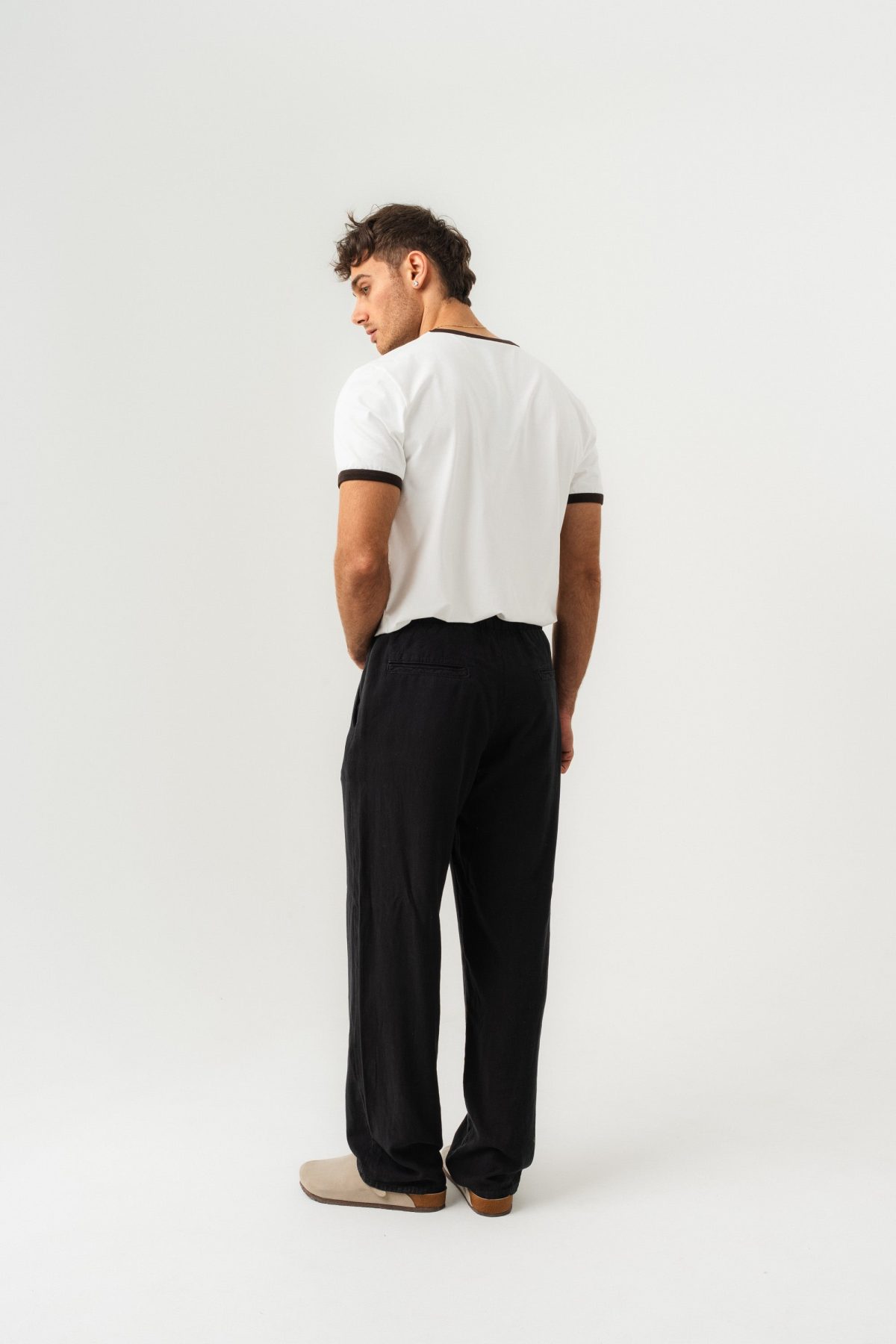 UNISEX YAKA KOL YIKAMA DETAYLI REGULAR FIT BASIC TİŞÖRT BEYAZ-KAHVE — Beyaz-Kahve (8)